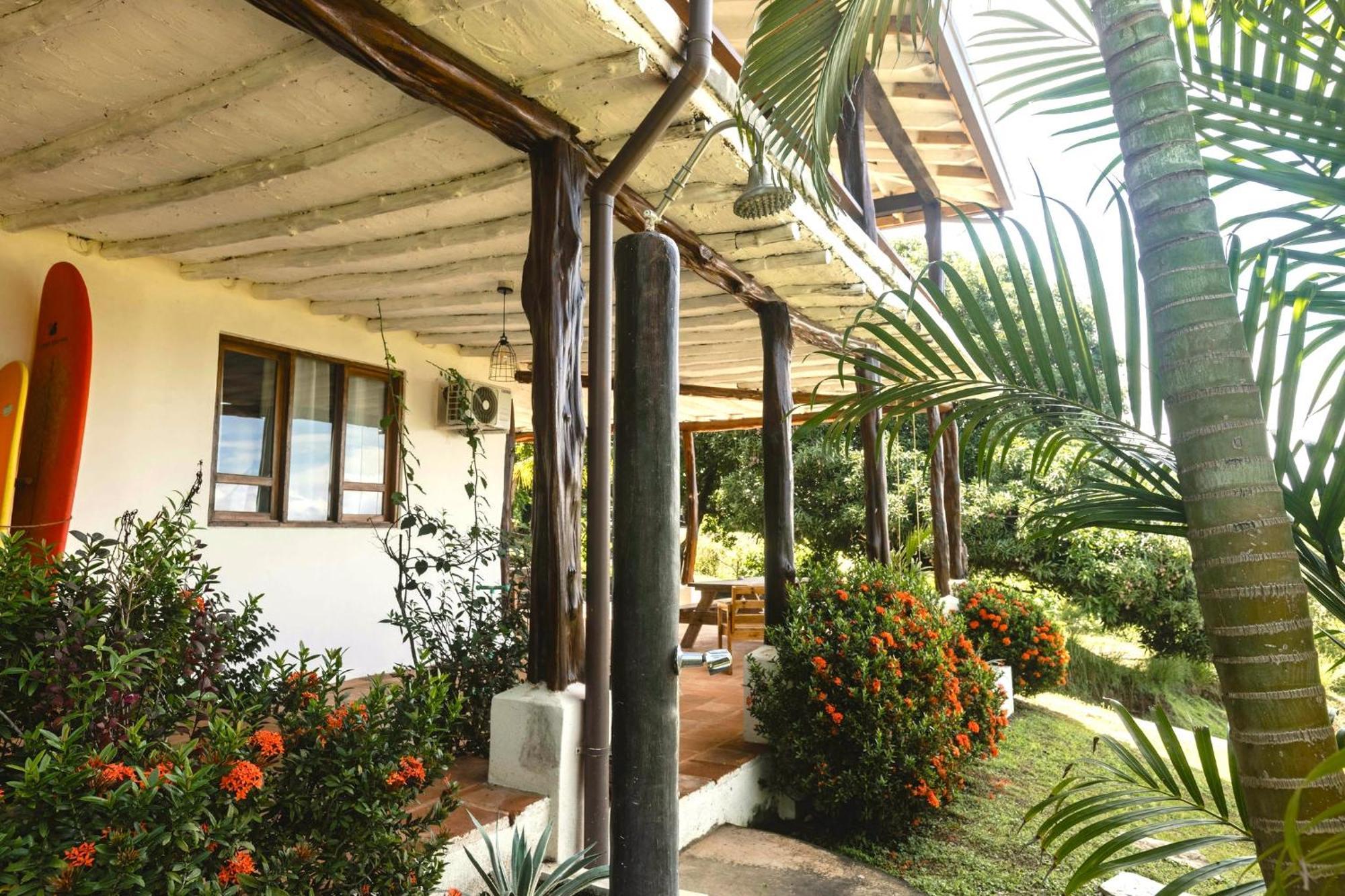 Venao Surf Lodge Playa Venao Exterior photo